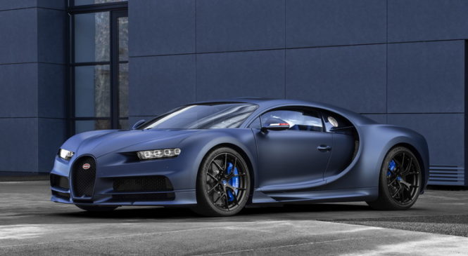 Bugatti Chiron Sport получил юбилейную версию с триколором
